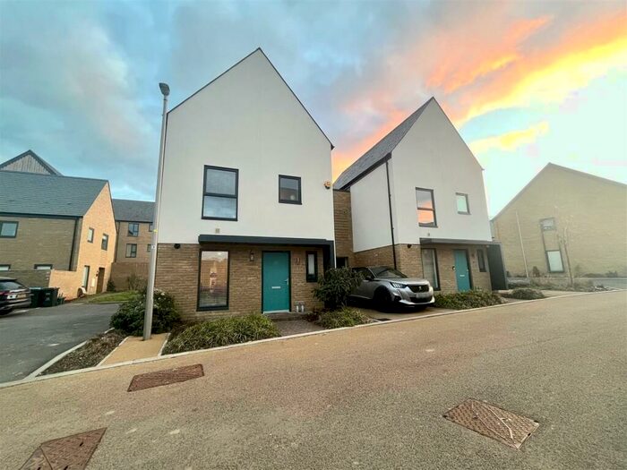 3 Bedroom House To Rent In Dewsleys Lane, Newhall, Harlow, CM17