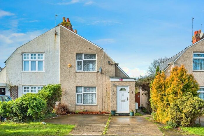3 Bedroom House To Rent In Barton Road, Headington, Oxford, OX3