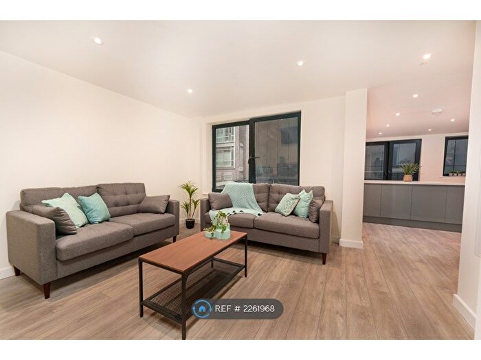 7 Bedroom Flat To Rent In Anglo Works, Sheffield, S1