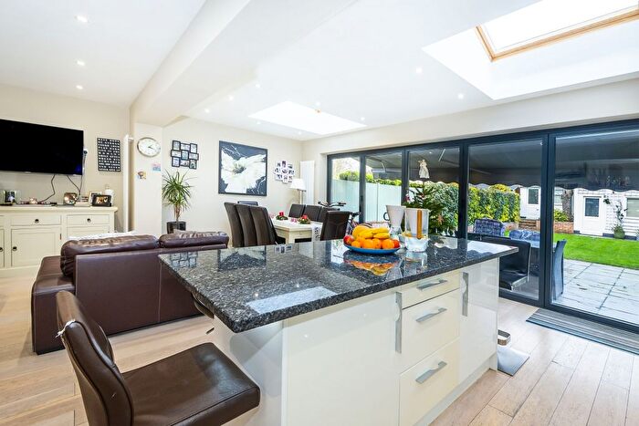 5 Bedroom Semi Detached House To Rent In Arundel Road, Norbiton, Kingston Upon Thames, KT1