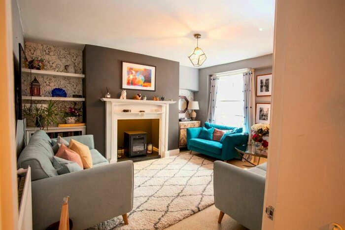 3 Bedroom Apartment To Rent In Clarence Road, Cheltenham, GL52
