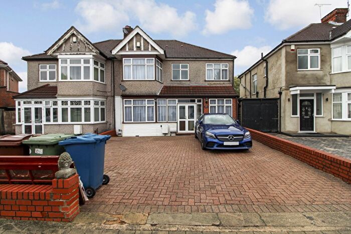 8 Bedroom Semi Detached House To Rent In Kenton Gardens, Kenton, Harrow, HA3