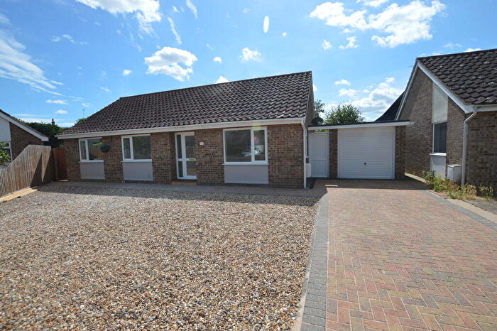 3 Bedroom Detached Bungalow To Rent In Pound Meadow, Fornham All Saints, Bury St. Edmunds, IP28