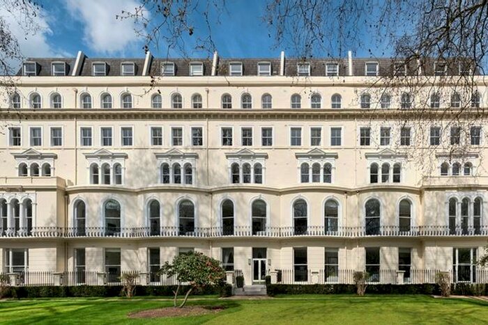 1 Bedroom Flat To Rent In Kensington Gardens Square, London, W2
