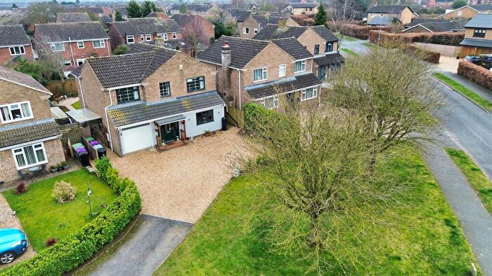 4 Bedroom Detached House For Sale In Oak Road, Stamford, PE9