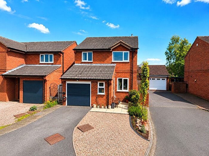3 Bedroom Detached House For Sale In Easby Close, Bedale, North Yorkshire, DL8