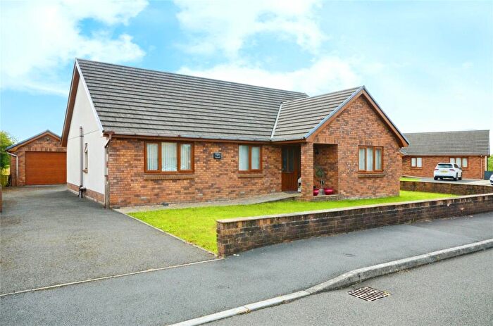 3 Bedroom Bungalow For Sale In Bancffosfelen, Llanelli, Carmarthenshire, SA15