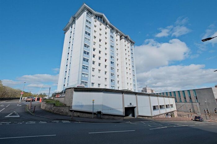 2 Bedroom Flat For Sale In Wyler Tower, Hamilton, Hamilton, ML3