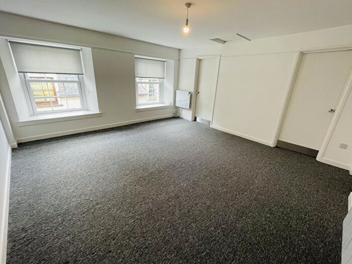 2 Bedroom Apartment To Rent In Haverfordwest, SA61
