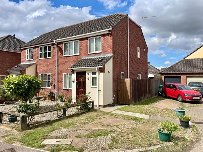 3 Bedroom Semi-Detached House For Sale In Millfield, Eye, IP23