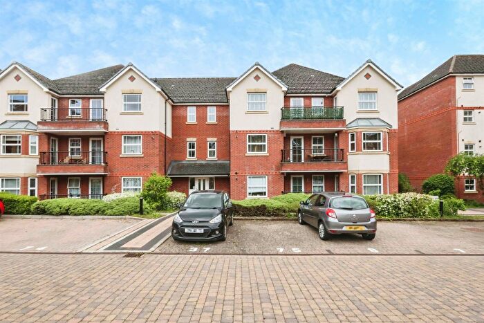 2 Bedroom Flat For Sale In Trefoil Gardens, Amblecote, Stourbridge, DY8