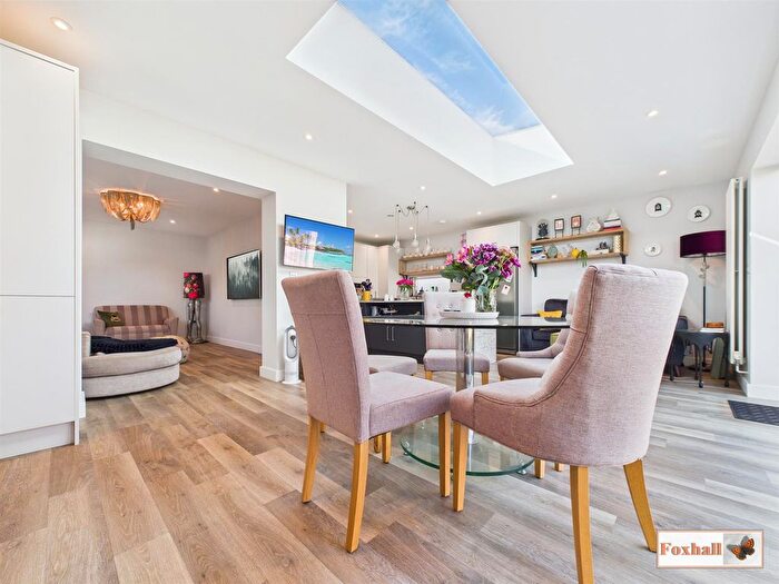2 Bedroom Bungalow For Sale In Heathercroft Road, Ipswich, IP1