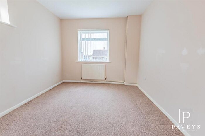 2 Bedroom Detached Bungalow For Sale In Dugmore Avenue, Kirby-Le-Soken, Frinton-On-Sea, CO13