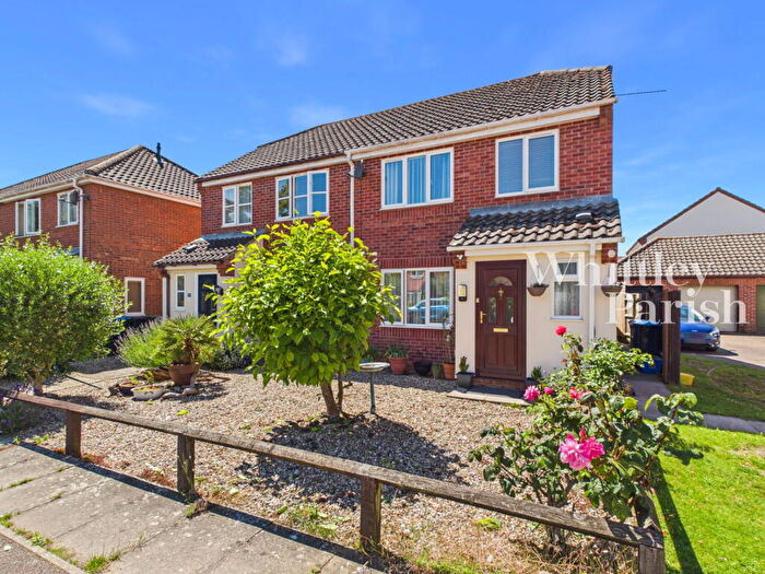 3 Bedroom Semi Detached House For Sale In Castleton Way, Eye, IP23