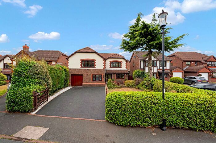 5 Bedroom Detached House For Sale In Cornerhouse Lane, Widnes, WA8