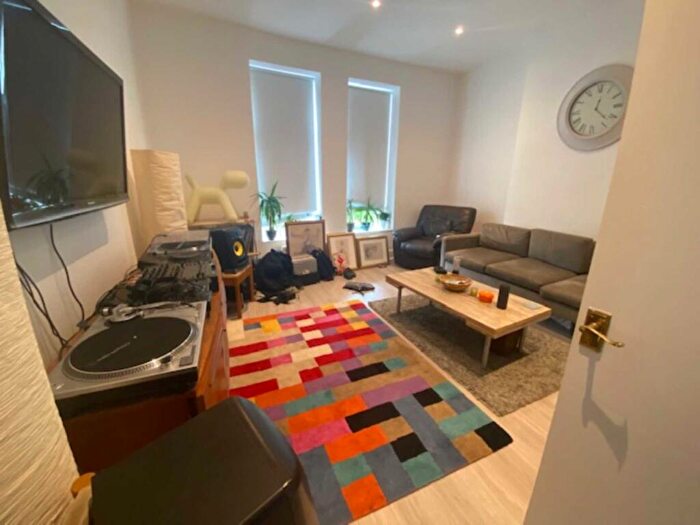 4 Bedroom Flat To Rent In Upperbrook Street, Manchester, M13