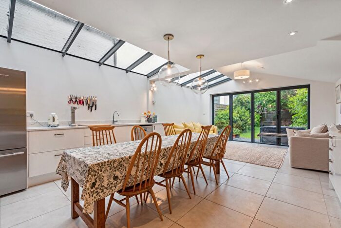 4 Bedroom Terraced House To Rent In Highbury Hill, Highbury, N5