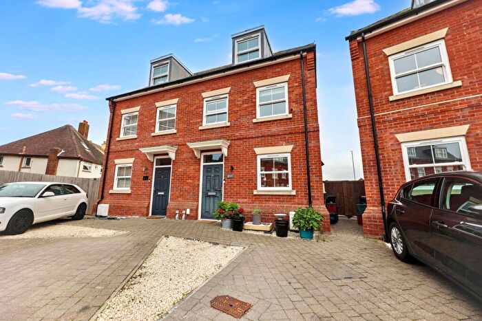 3 Bedroom Semi-Detached House For Sale In Harbourside, Harwich, CO12