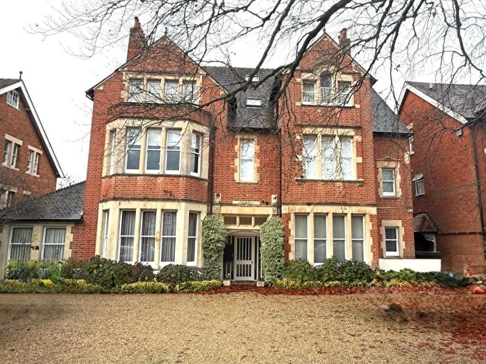 2 Bedroom Maisonette To Rent In Woodstock Road, Oxford, OX2