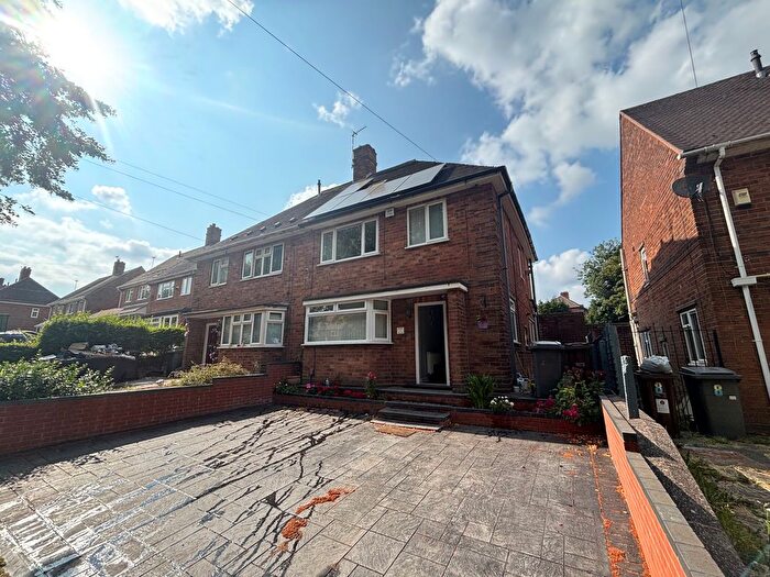 3 Bedroom Property To Rent In Robert Wynd, Bilston, WV14