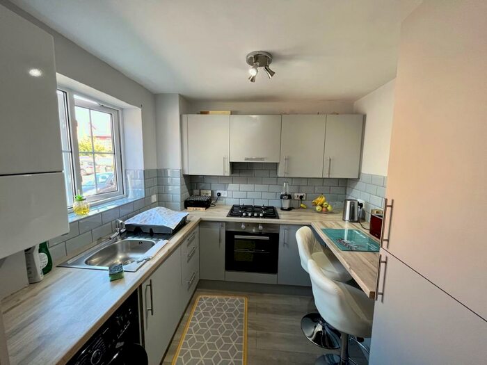 2 Bedroom Semi-Detached House To Rent In Gibson Way, Lutterworth, LE17