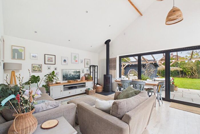 4 Bedroom Detached Bungalow For Sale In South Street, Leighton Buzzard, LU7