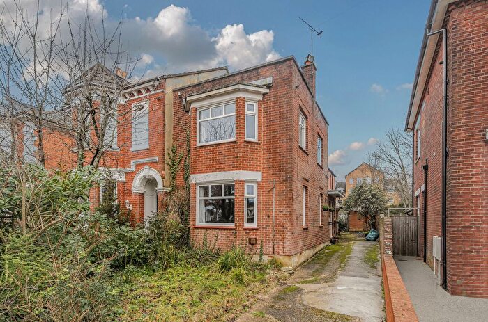 4 Bedroom Semi Detached House To Rent In Gordon Avenue, Southampton, Hampshire, SO14