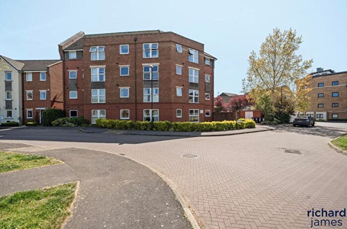 2 Bedroom Apartment For Sale In Tustan House, Celsus Grove, Swindon, SN1