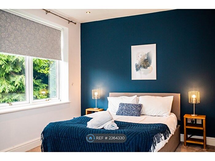 5 Bedroom Semi-Detached House To Rent In Durham Road, Gateshead, NE9