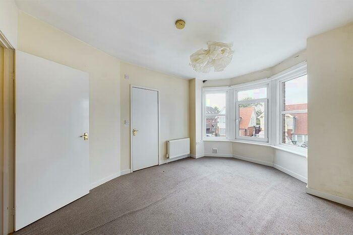 1 Bedroom Flat To Rent In Bitterne Road West - Virtual Tour Link Attached, SO18