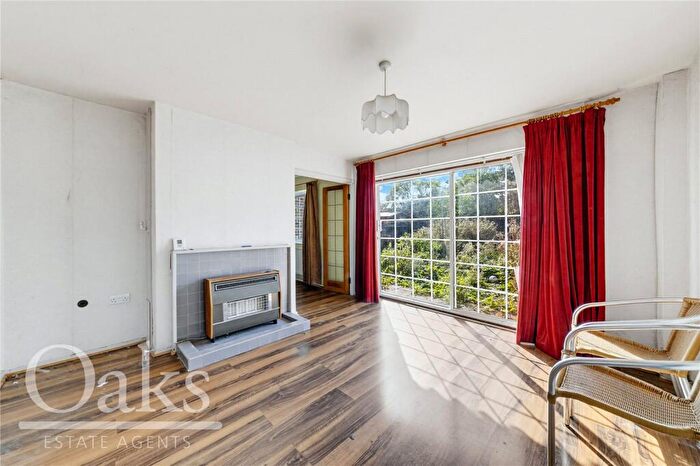 3 Bedroom Terraced House For Sale In Longheath Gardens, Addiscombe, CR0