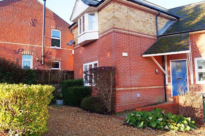 1 Bedroom Flat To Rent In Redhill Road, Rowlands Castle, PO9