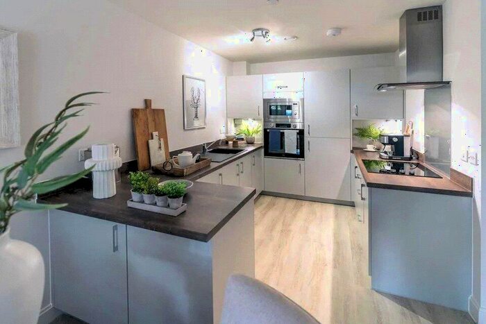 1 Bedroom Flat For Sale In Fairfield Road, Broadstairs, Kent, CT10