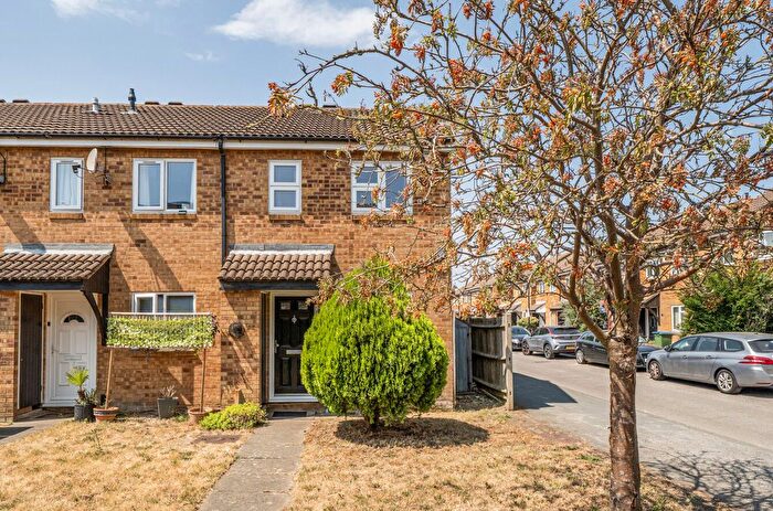 2 Bedroom Terraced House For Sale In Hainault Street, New Eltham, SE9