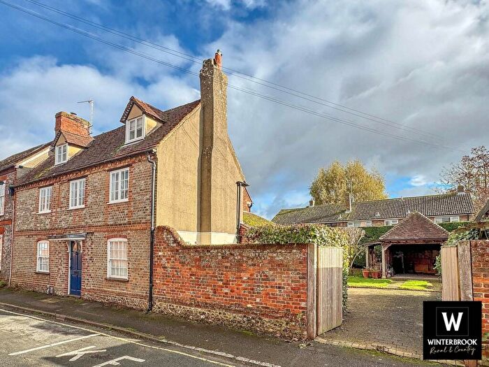 5 Bedroom Detached House For Sale In Wood Street, Wallingford, OX10