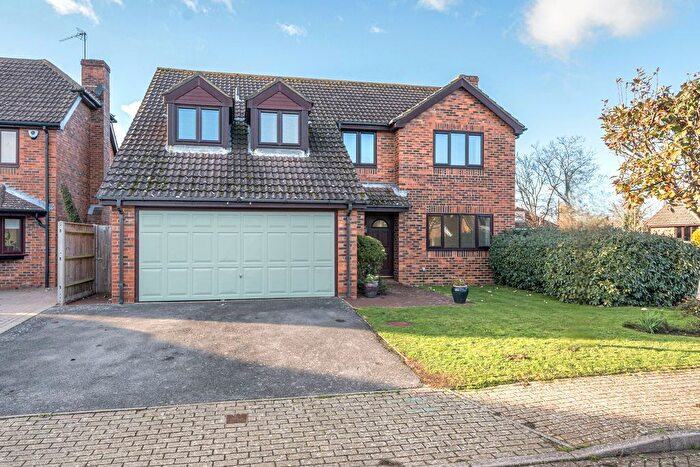 4 Bedroom Detached House For Sale In Atkinson Close, Alverstoke, PO12