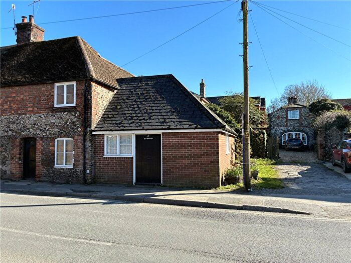 1 Bedroom End Terrace House For Sale In George Lane, Marlborough, Wiltshire, SN8