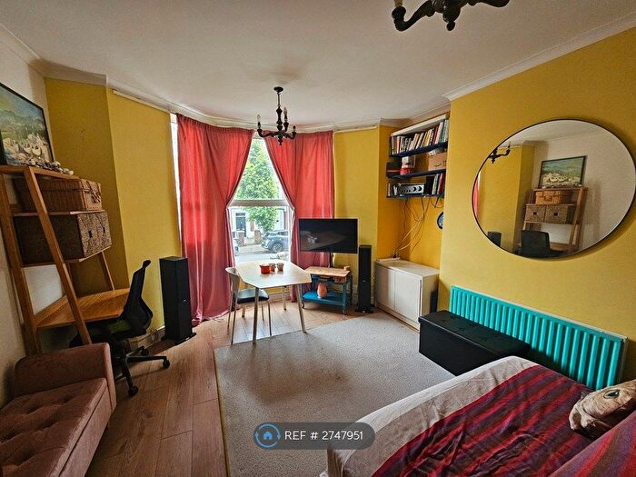 1 Bedroom Flat To Rent In Eastdown Park, London, SE13