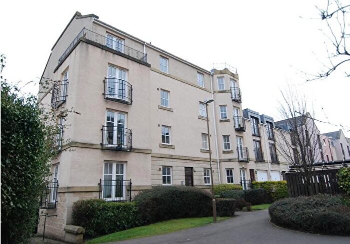 2 Bedroom Flat To Rent In , Huntingdon Place, Edinburgh, EH7