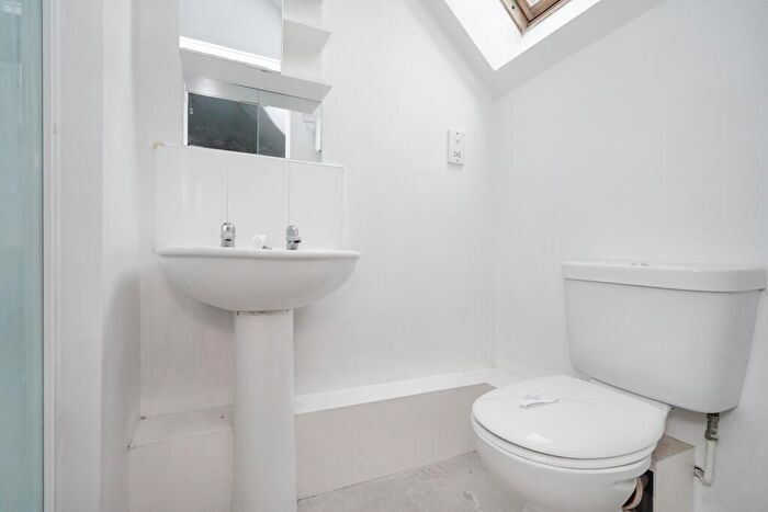 2 Bedroom Flat For Sale In Catherine Court, Moor Street, Burton-On-Trent, DE14