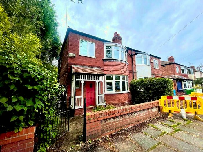 3 Bedroom House To Rent In Patterson Avenue, Chorlton, M21