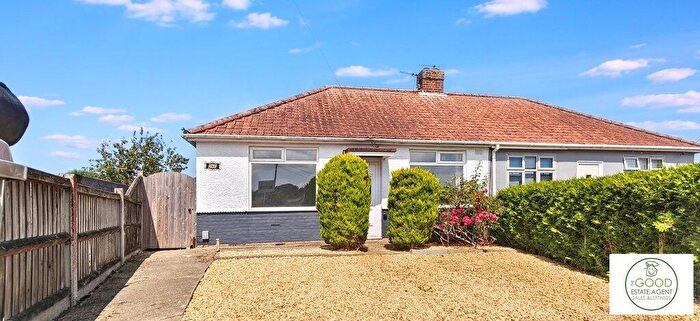2 Bedroom Bungalow For Sale In Thor Close, Norwich, Norfolk, NR7