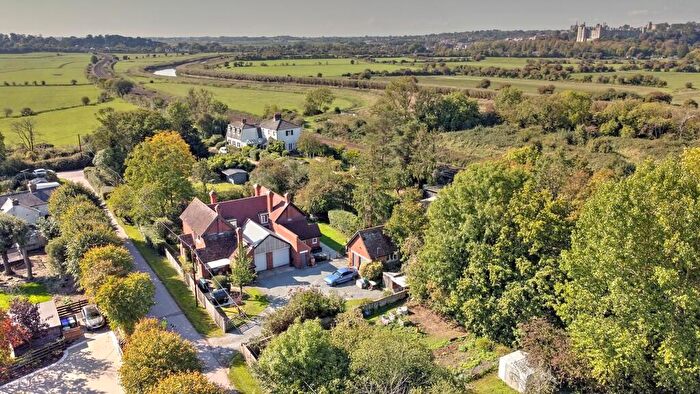 6 Bedroom Detached House For Sale In Warningcamp, BN18