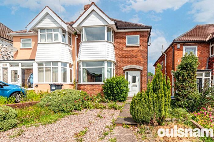 4 Bedroom Semi-Detached House For Sale In Farren Road, Northfield, Birmingham, B31