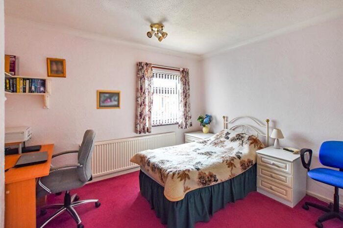 2 Bedroom Bungalow For Sale In Deeping St. James Road, Northborough, Peterborough, PE6