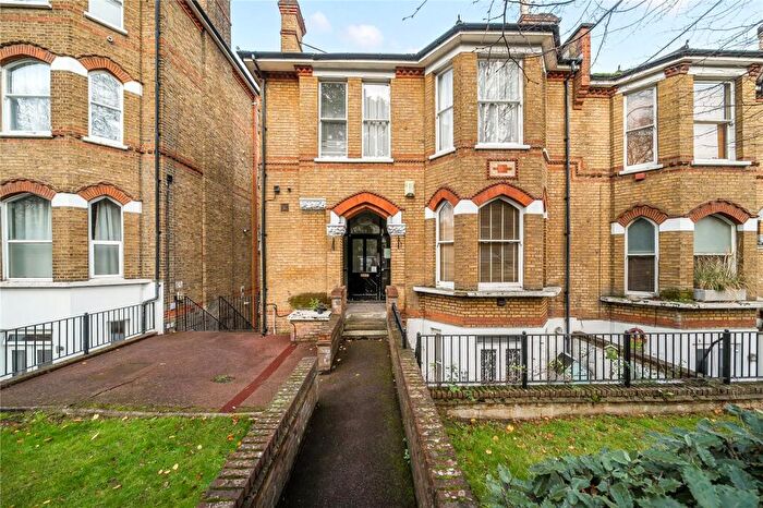2 Bedroom Apartment For Sale In London Road, London, SE23