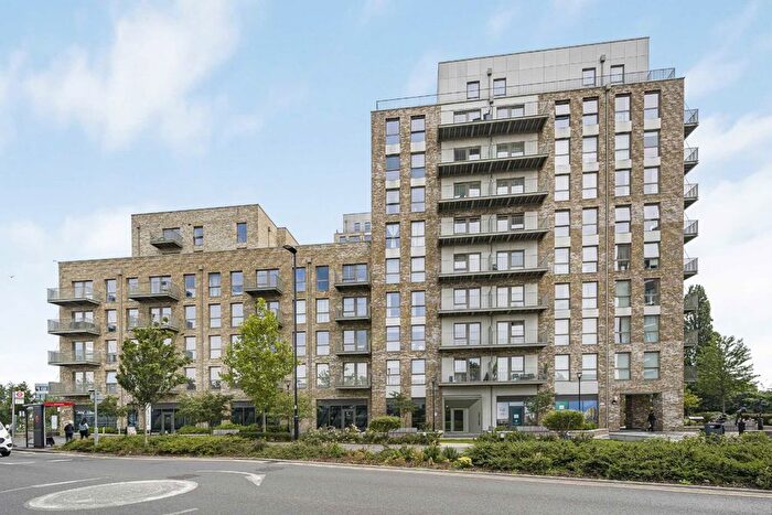 3 Bedroom Flat For Sale In Beresford Avenue, Wembley, HA0