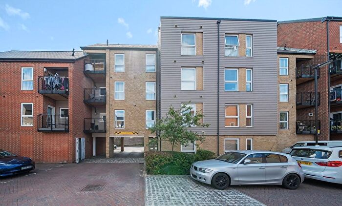 2 Bedroom Flat For Sale In Brunel Way, Bedhampton, PO9