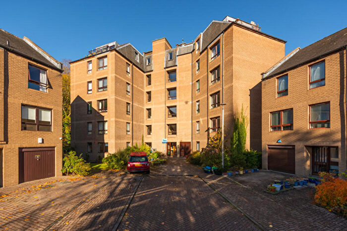 3 Bedroom Flat For Sale In Sunbury Place, Edinburgh, EH4