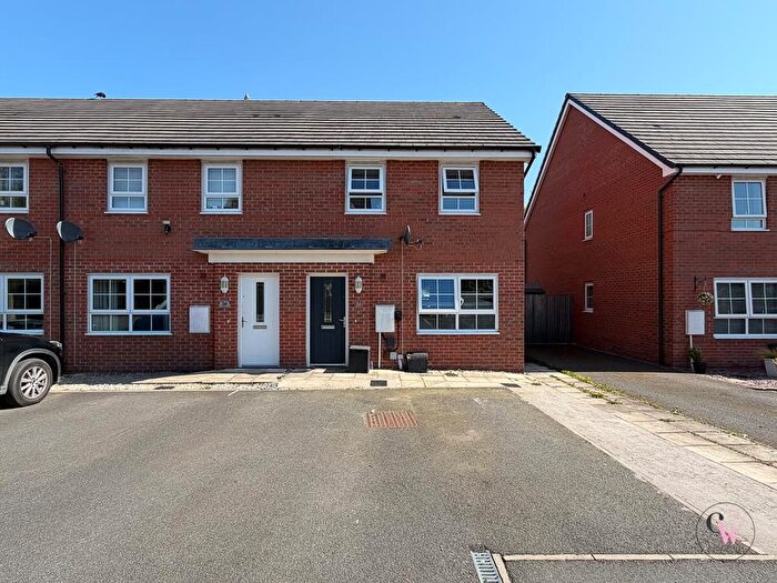 3 Bedroom End Of Terrace House For Sale In Dunnock Close, Winsford, CW7